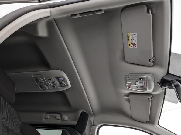 Peugeot Traveller I с пробегом 2019 года, цена 2 500 000 рублей, 150484 км, минивэн, Автокод Объявления