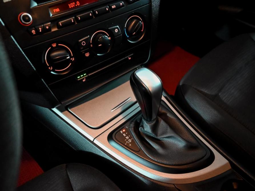 BMW 1 серии I (E81/E82/E87/E88) Рестайлинг Екатеринбург  - изображение 14