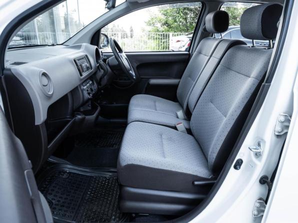 Daihatsu Boon II Рестайлинг с пробегом 2015 года, цена 633 200 рублей, 80108 км, хэтчбек, Автокод Объявления