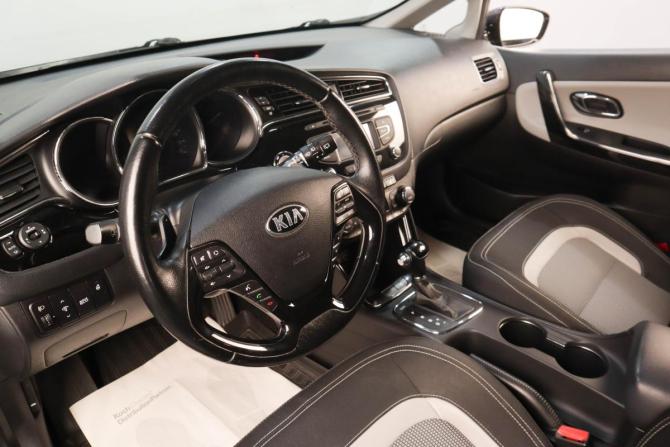 Kia Ceed II с пробегом 2015 года, цена 1 349 000 рублей, 150000 км, хэтчбек, Автокод Объявления