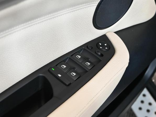 BMW X5 II (E70) Рестайлинг с пробегом 2010 года, цена 2 250 000 рублей, 172748 км, внедорожник, Автокод Объявления