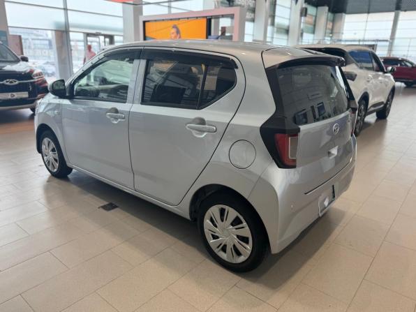 Daihatsu Mira e:S II с пробегом 2021 года, цена 799 000 рублей, 68453 км, хэтчбек, Автокод Объявления