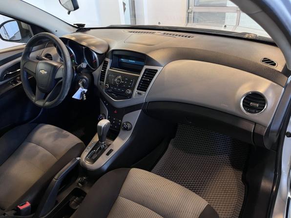 Chevrolet Cruze I с пробегом 2012 года, цена 639 000 рублей, 185838 км, хэтчбек, Автокод Объявления