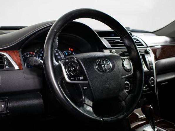 Toyota Camry VII (XV50) с пробегом 2013 года, цена 1 420 000 рублей, 256000 км, седан, Автокод Объявления