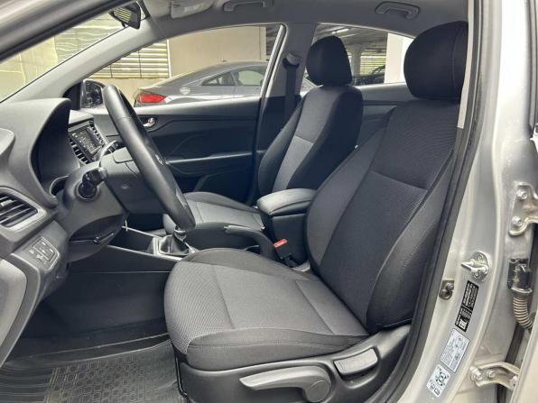 Hyundai Solaris II с пробегом 2017 года, цена 1 357 000 рублей, 62333 км, седан, Автокод Объявления
