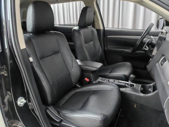 Mitsubishi Outlander III с пробегом 2012 года, цена 1 415 000 рублей, 132000 км, внедорожник, Автокод Объявления