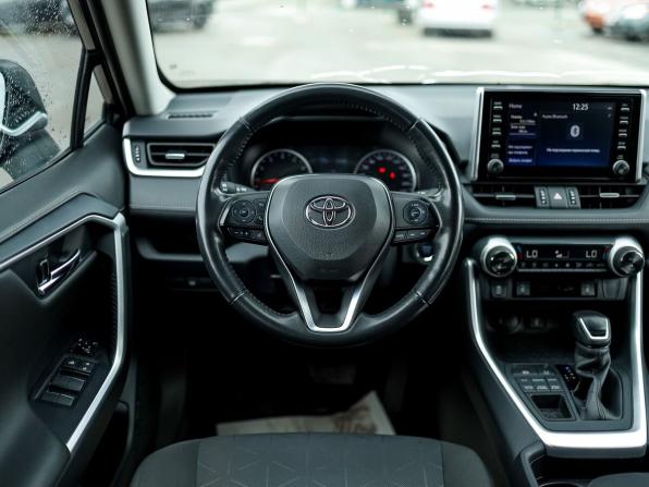Toyota RAV4 V (XA50) с пробегом 2021 года, цена 3 099 000 рублей, 167446 км, внедорожник, Автокод Объявления
