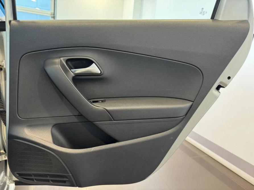 Volkswagen Polo V Подольск  - изображение 16