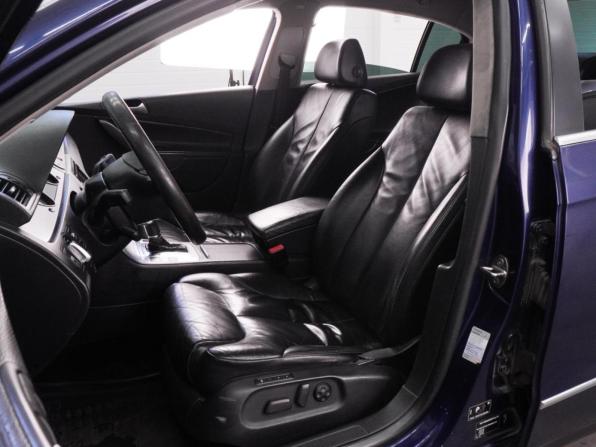 Volkswagen Passat B6 с пробегом 2009 года, цена 1 079 000 рублей, 204138 км, седан, Автокод Объявления