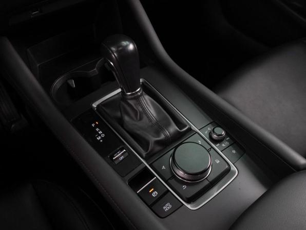 Mazda 3 IV (BP) с пробегом 2020 года, цена 2 229 000 рублей, 47301 км, седан, Автокод Объявления
