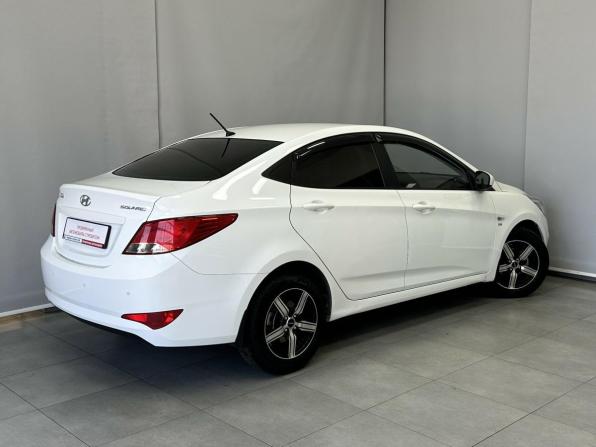 Hyundai Solaris I Рестайлинг с пробегом 2015 года, цена 945 000 рублей, 134158 км, седан, Автокод Объявления
