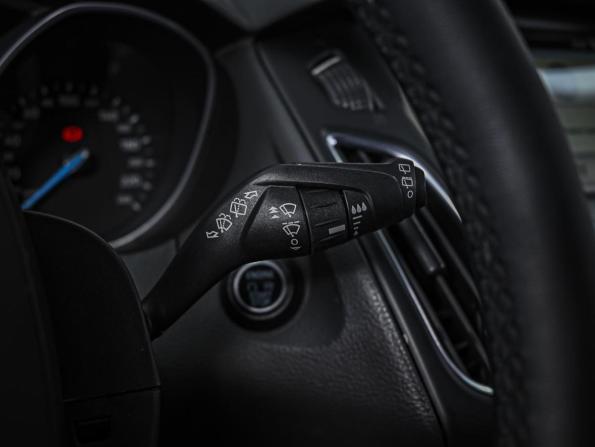 Ford Focus III Рестайлинг с пробегом 2019 года, цена 1 355 000 рублей, 174619 км, хэтчбек, Автокод Объявления