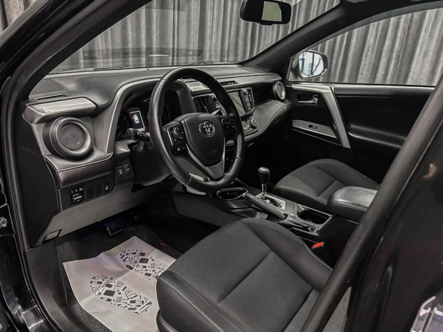 Toyota RAV4 IV (XA40) Рестайлинг Красноярск  - изображение 9