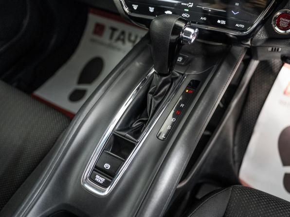 Honda Vezel I с пробегом 2014 года, цена 1 599 500 рублей, 81650 км, внедорожник, Автокод Объявления