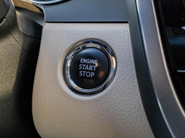 Toyota Camry VIII (XV70) Рестайлинг с пробегом 2021 года, цена 3 150 000 рублей, 89294 км, седан, Автокод Объявления