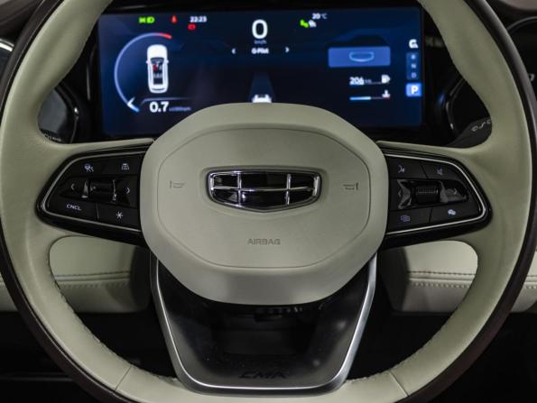 Geely Monjaro I с пробегом 2023 года, цена 3 356 100 рублей, 36200 км, внедорожник, Автокод Объявления