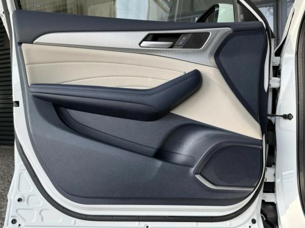 Haval F7 I Рестайлинг с пробегом 2023 года, цена 2 390 000 рублей, 33200 км, внедорожник, Автокод Объявления