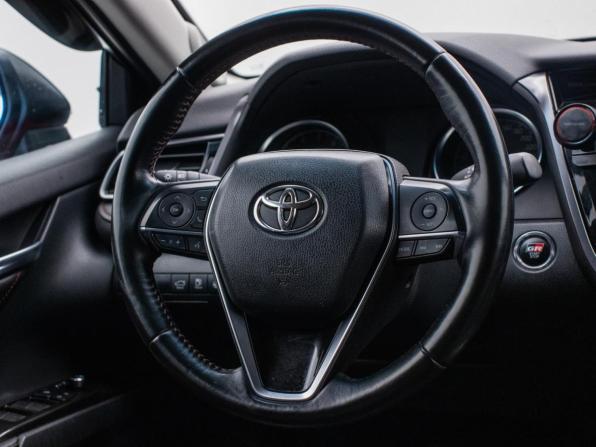 Toyota Camry VIII (XV70) Рестайлинг с пробегом 2021 года, цена 2 870 000 рублей, 102944 км, седан, Автокод Объявления