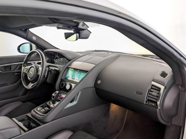Jaguar F-Type I Рестайлинг 2 с пробегом 2020 года, цена 5 555 000 рублей, 23626 км, купе, Автокод Объявления