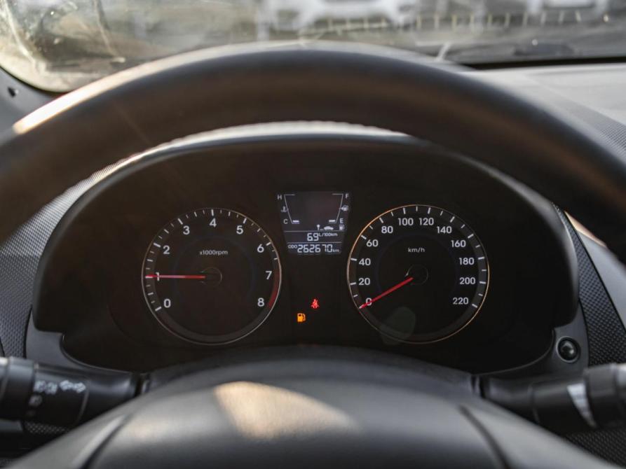 Hyundai Solaris I Санкт-Петербург  - изображение 5