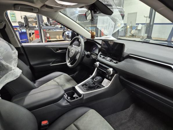Toyota RAV4 V (XA50) с пробегом 2024 года, цена 3 949 000 рублей, 17767 км, внедорожник, Автокод Объявления