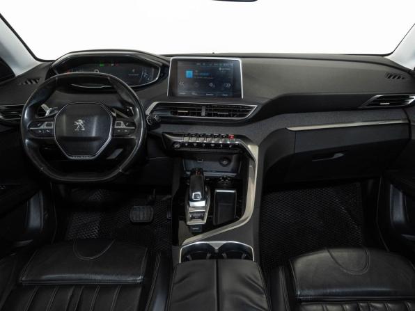 Peugeot 5008 II с пробегом 2018 года, цена 1 711 000 рублей, 210000 км, внедорожник, Автокод Объявления