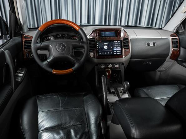 Mitsubishi Pajero III Рестайлинг с пробегом 2005 года, цена 1 060 000 рублей, 205530 км, внедорожник, Автокод Объявления