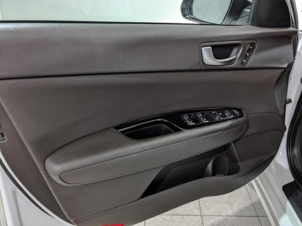Kia Optima IV Рестайлинг с пробегом 2019 года, цена 1 699 000 рублей, 161401 км, седан, Автокод Объявления