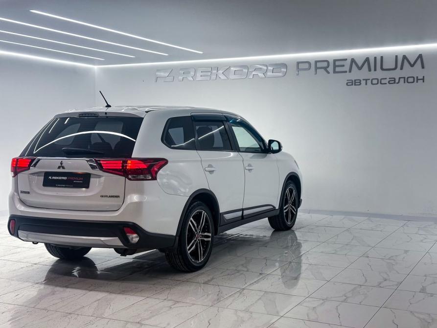Mitsubishi Outlander III Рестайлинг 2 Уфа  - изображение 24