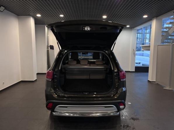 Mitsubishi Outlander III Рестайлинг 3 с пробегом 2019 года, цена 2 300 000 рублей, 127397 км, внедорожник, Автокод Объявления