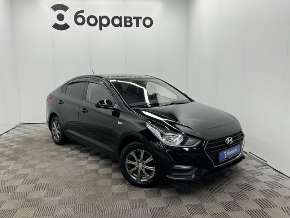 Hyundai Solaris II с пробегом 2017 года, цена 1 311 000 рублей, 92170 км, седан, Автокод Объявления