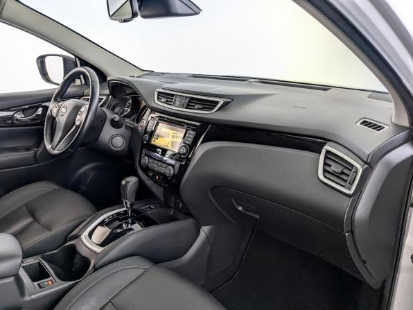 Nissan Qashqai II с пробегом 2018 года, цена 1 800 000 рублей, 82500 км, внедорожник, Автокод Объявления