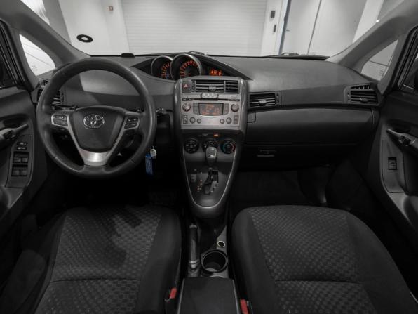 Toyota Verso I с пробегом 2009 года, цена 980 000 рублей, 275262 км, компактвэн, Автокод Объявления