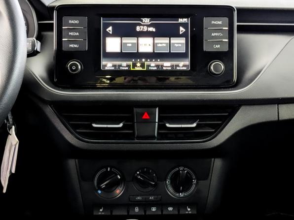 Skoda Rapid II с пробегом 2021 года, цена 1 269 000 рублей, 176346 км, лифтбек, Автокод Объявления