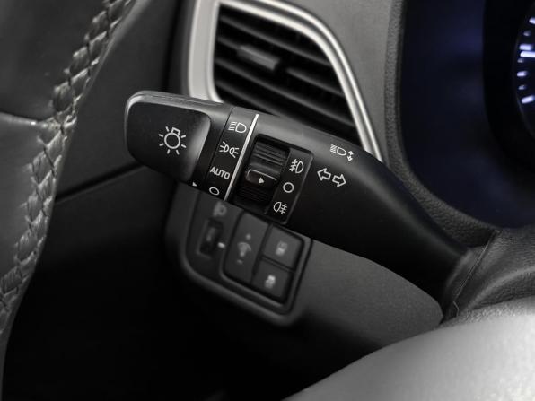 Hyundai Solaris II с пробегом 2019 года, цена 1 171 000 рублей, 214361 км, седан, Автокод Объявления