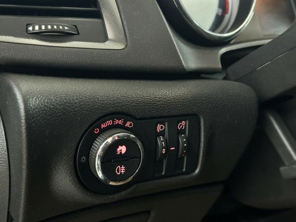 Opel Astra J с пробегом 2012 года, цена 750 000 рублей, 207739 км, универсал, Автокод Объявления