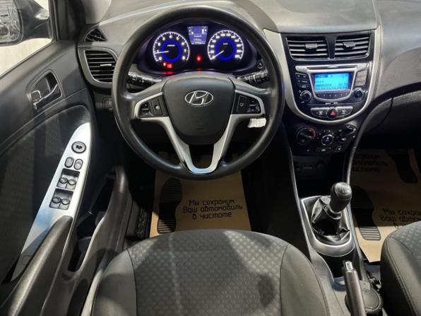 Hyundai Solaris I с пробегом 2012 года, цена 695 000 рублей, 176765 км, хэтчбек, Автокод Объявления