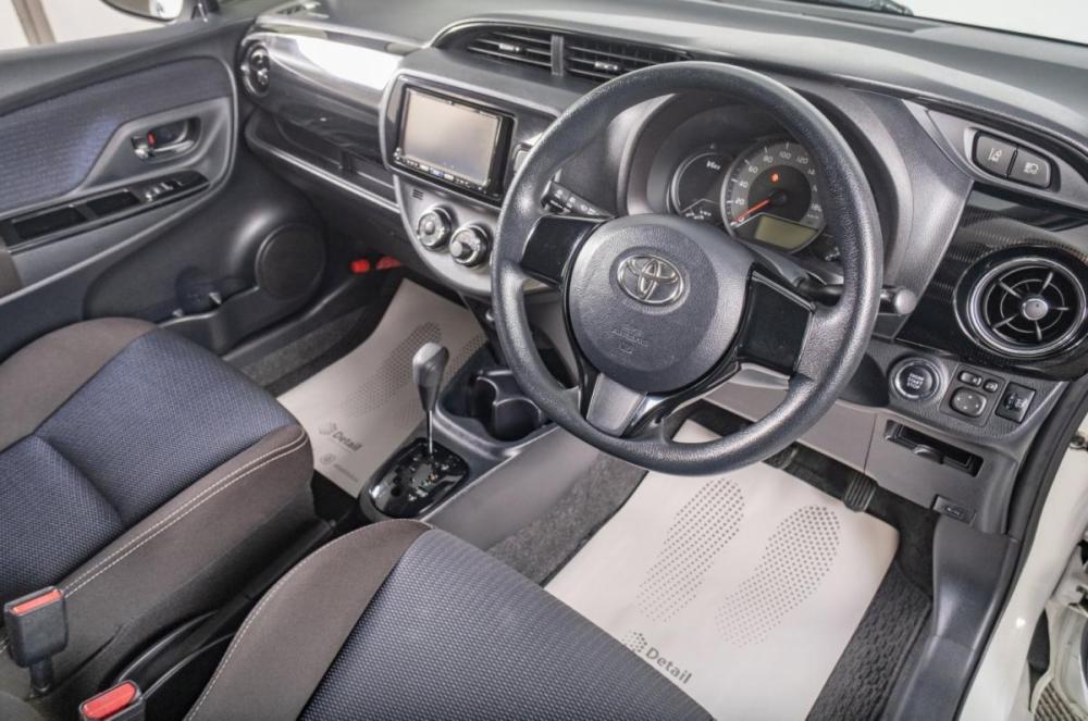 Toyota Vitz III (XP130) Рестайлинг Томск  - изображение 8
