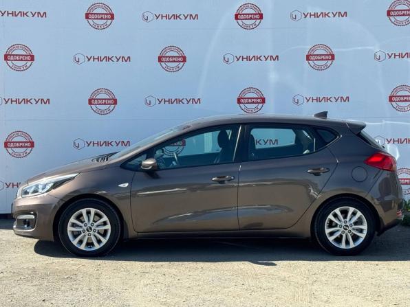 Kia Ceed II Рестайлинг с пробегом 2018 года, цена 1 429 000 рублей, 95349 км, хэтчбек, Автокод Объявления