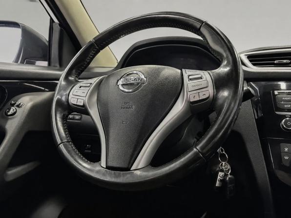 Nissan Qashqai II с пробегом 2017 года, цена 1 649 000 рублей, 169160 км, внедорожник, Автокод Объявления