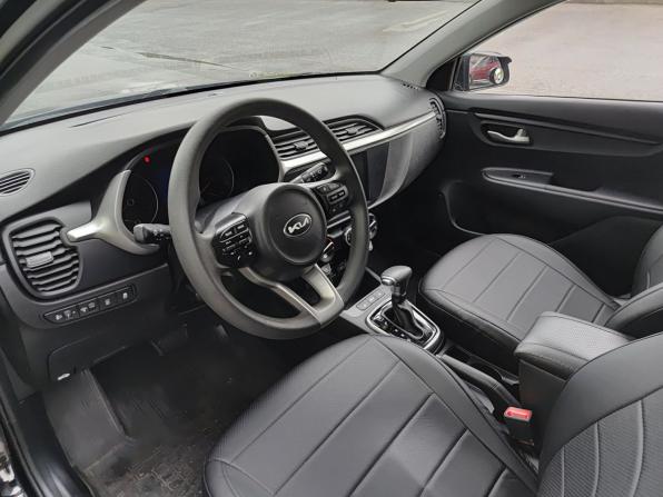 Kia Rio IV Рестайлинг с пробегом 2021 года, цена 1 680 000 рублей, 44000 км, седан, Автокод Объявления