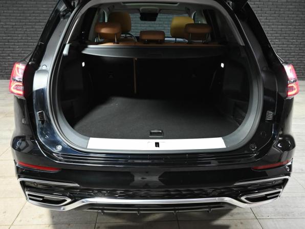Hongqi HS5 I Рестайлинг с пробегом 2023 года, цена 3 700 000 рублей, 7566 км, внедорожник, Автокод Объявления