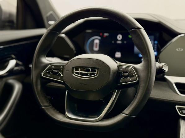Geely Monjaro I с пробегом 2024 года, цена 3 300 000 рублей, 55494 км, внедорожник, Автокод Объявления
