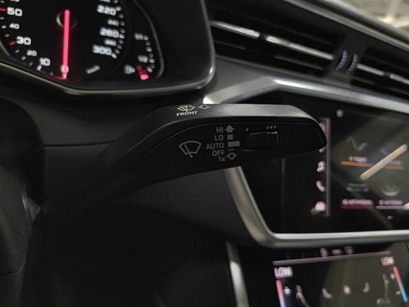 Audi A6 V (C8) с пробегом 2021 года, цена 2 410 000 рублей, 207290 км, седан, Автокод Объявления