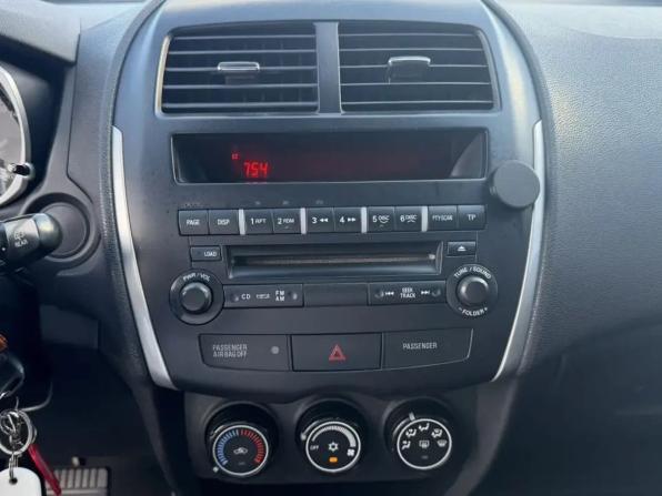 Mitsubishi ASX I с пробегом 2012 года, цена 1 100 000 рублей, 184022 км, внедорожник, Автокод Объявления