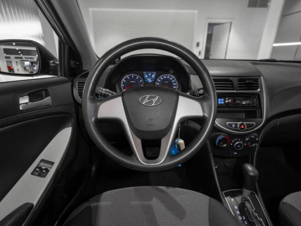 Hyundai Solaris I с пробегом 2013 года, цена 795 000 рублей, 149695 км, седан, Автокод Объявления