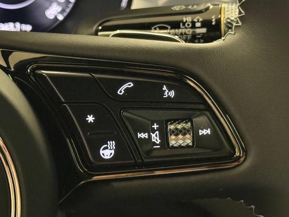 Bentley Flying Spur IV с пробегом 2025 года, цена 40 900 000 рублей, 2097 км, седан, Автокод Объявления