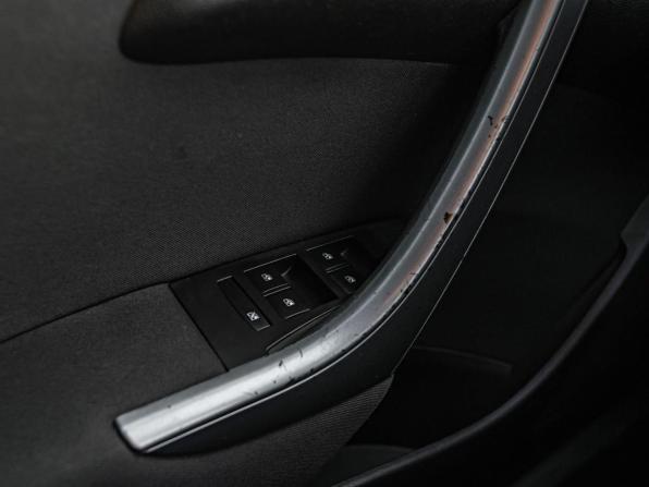 Opel Astra J Рестайлинг с пробегом 2013 года, цена 588 000 рублей, 236883 км, хэтчбек, Автокод Объявления