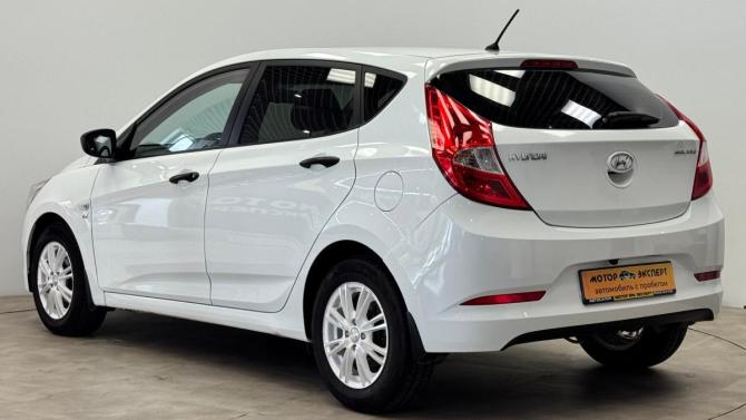 Hyundai Solaris I Рестайлинг с пробегом 2015 года, цена 1 115 000 рублей, 56525 км, хэтчбек, Автокод Объявления