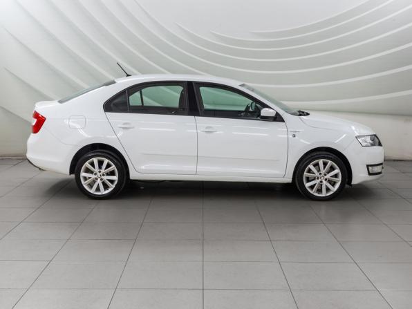 Skoda Rapid I с пробегом 2015 года, цена 1 188 000 рублей, 103249 км, лифтбек, Автокод Объявления